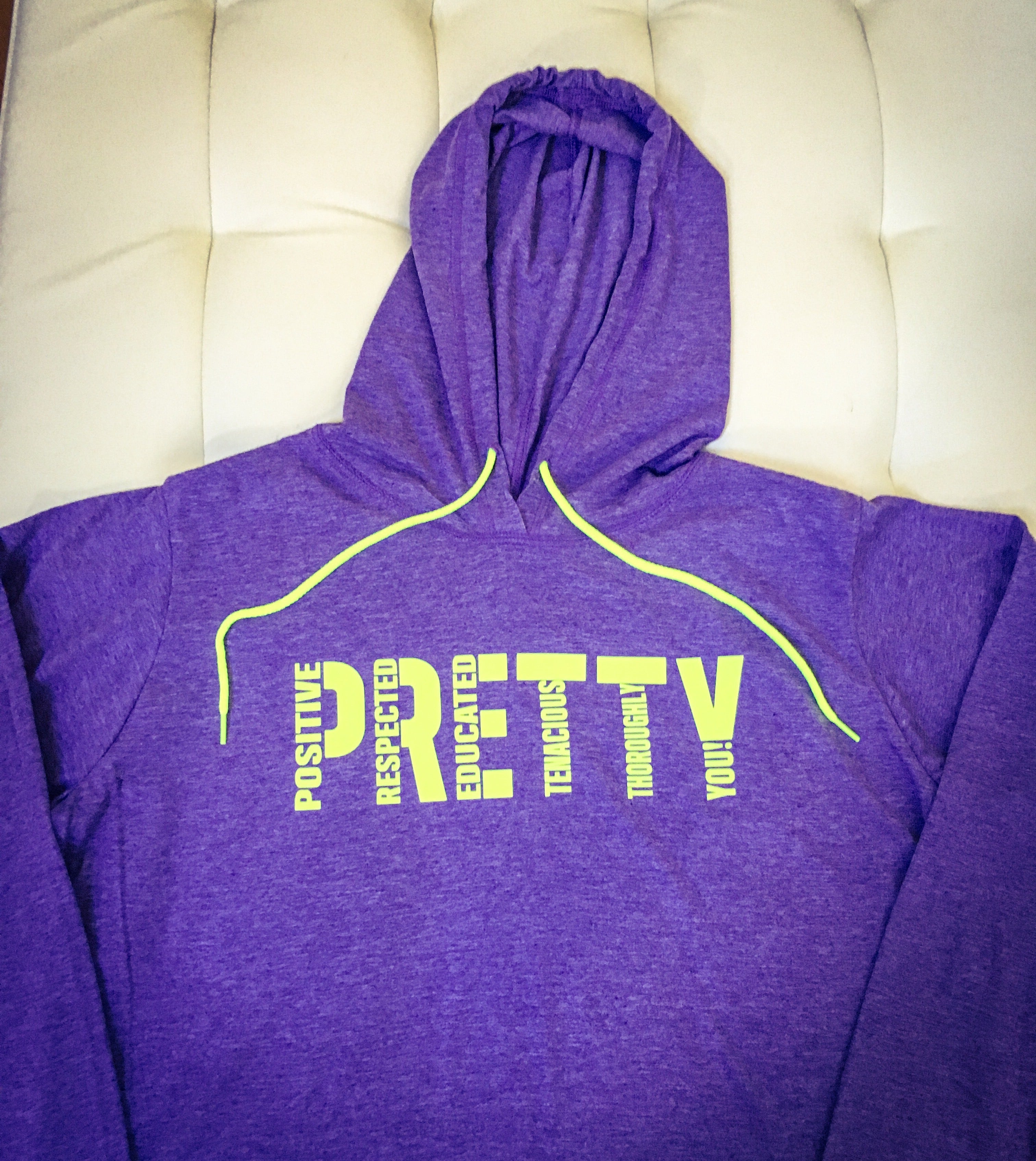 "PRETTY" T-Shirt Hoodie (Fluorescent Print)