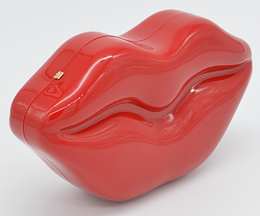 Lips Clutch with chain strap