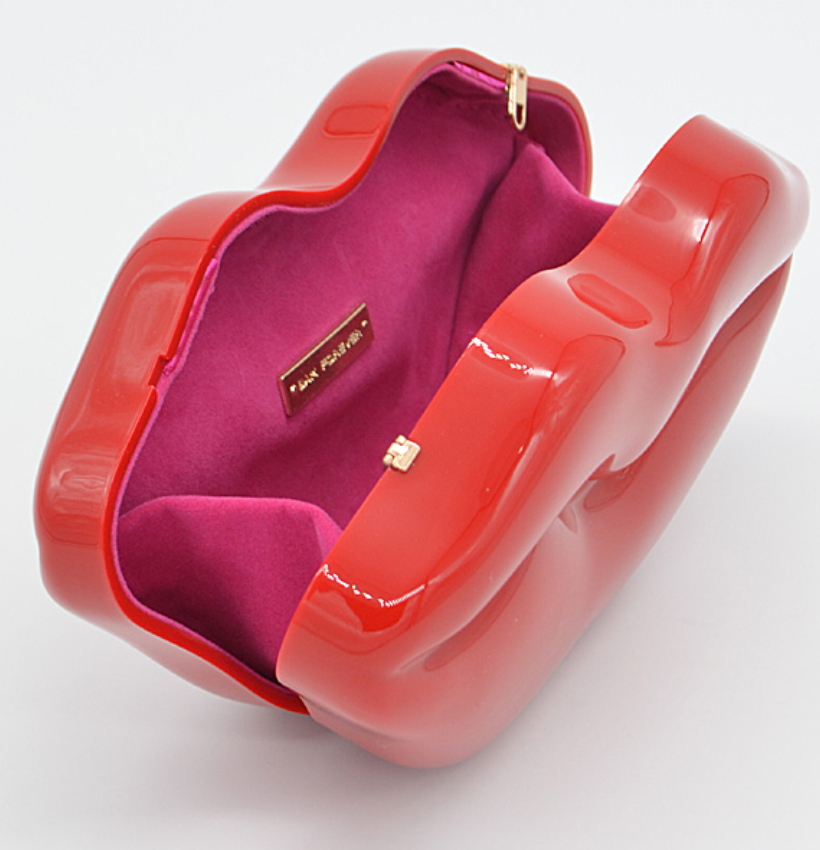 Lips Clutch with chain strap