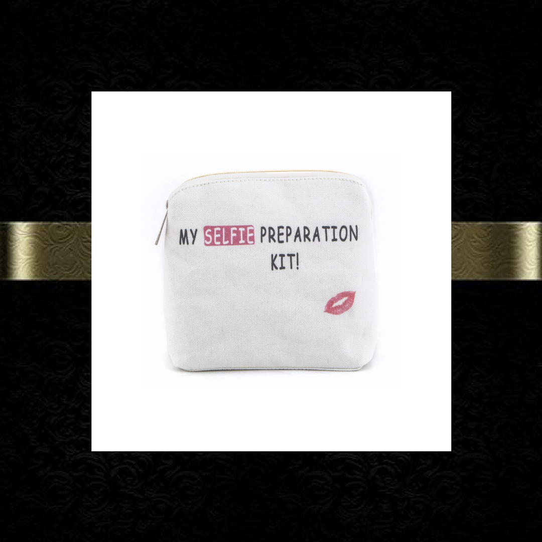 Selfie pouch