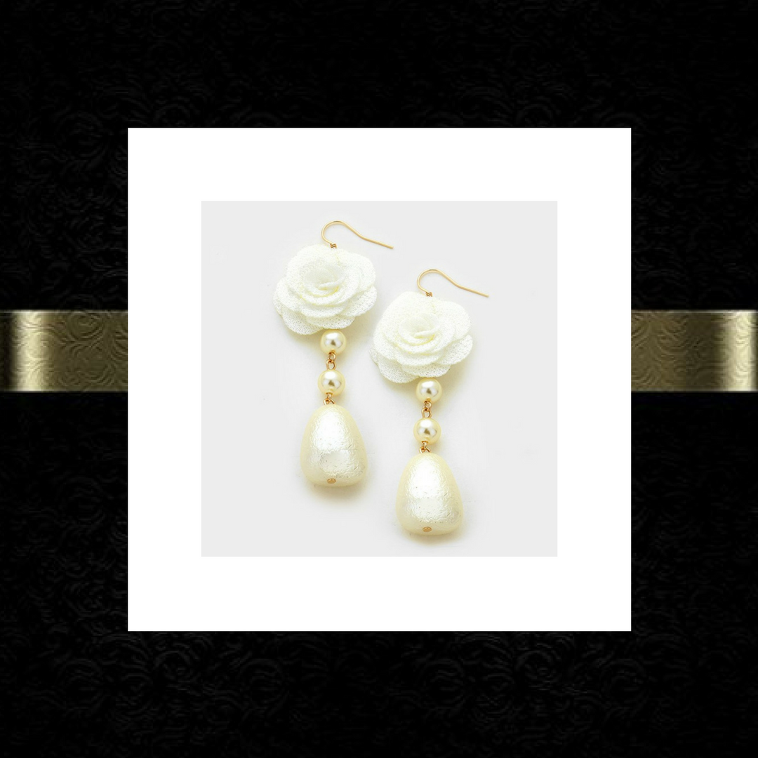 Flower pearl drop earrings